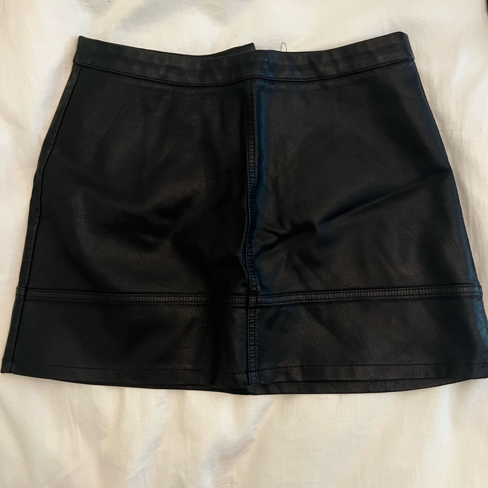 Leather skirt
